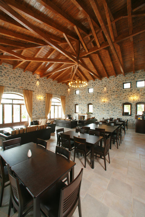 Arhontiko Parnona Hotel Karyes Ngoại thất bức ảnh