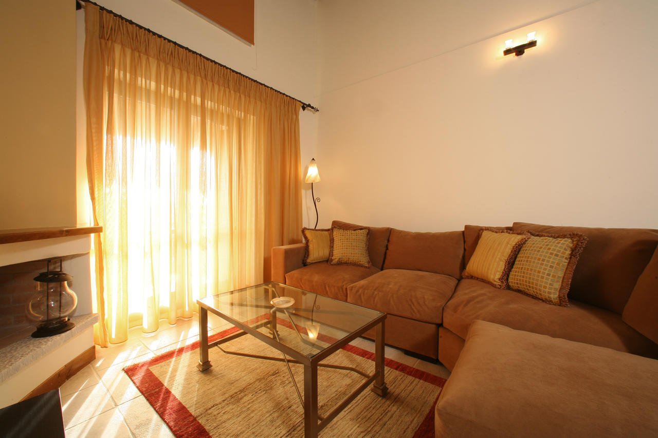 Arhontiko Parnona Hotel Karyes Ngoại thất bức ảnh