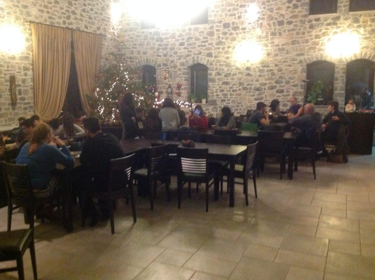 Arhontiko Parnona Hotel Karyes Ngoại thất bức ảnh